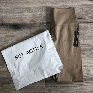 SET Active Sculptflex Leggings - Medium NWT